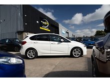 218D Luxury Active Tourer Hatchback 2.0 Automatic Diesel
