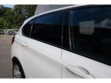 218D Luxury Active Tourer Hatchback 2.0 Automatic Diesel