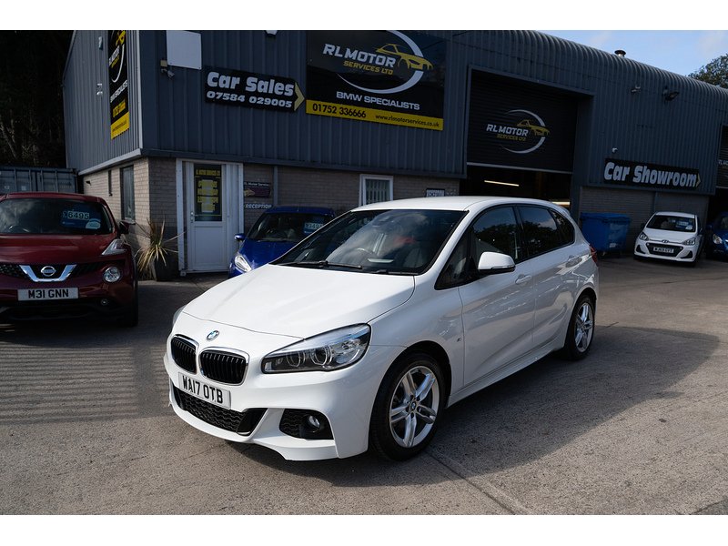 BMW 218D Luxury Active Tourer Hatchback 2.0 Automatic Diesel