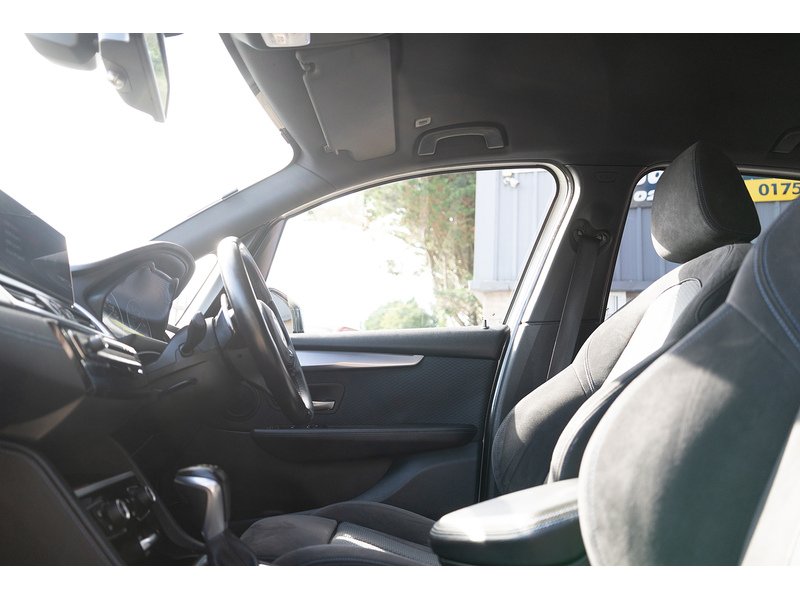 BMW 218D Luxury Active Tourer Hatchback 2.0 Automatic Diesel