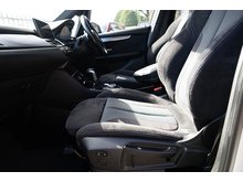 218D Luxury Active Tourer Hatchback 2.0 Automatic Diesel