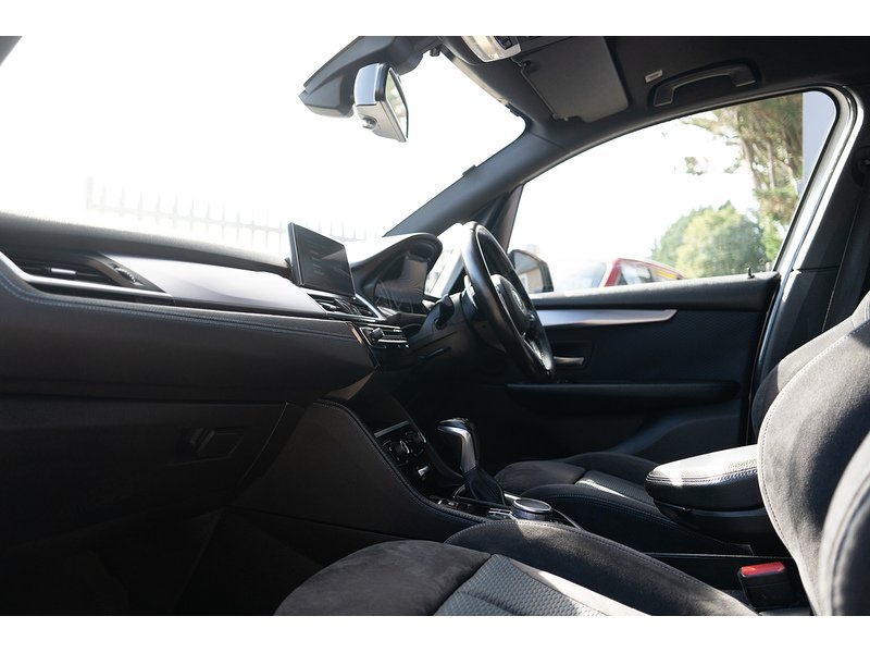 BMW 218D Luxury Active Tourer Hatchback 2.0 Automatic Diesel