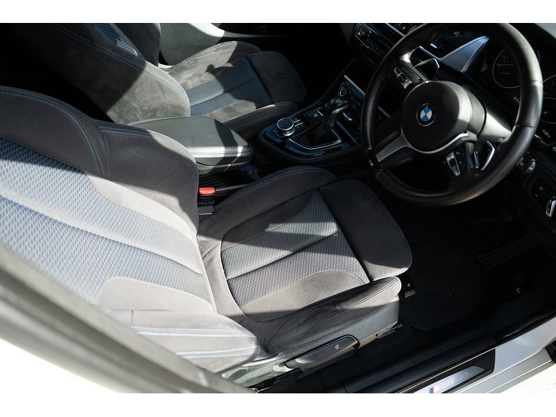 BMW 218D Luxury Active Tourer Hatchback 2.0 Automatic Diesel