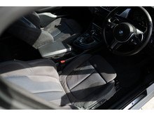 218D Luxury Active Tourer Hatchback 2.0 Automatic Diesel