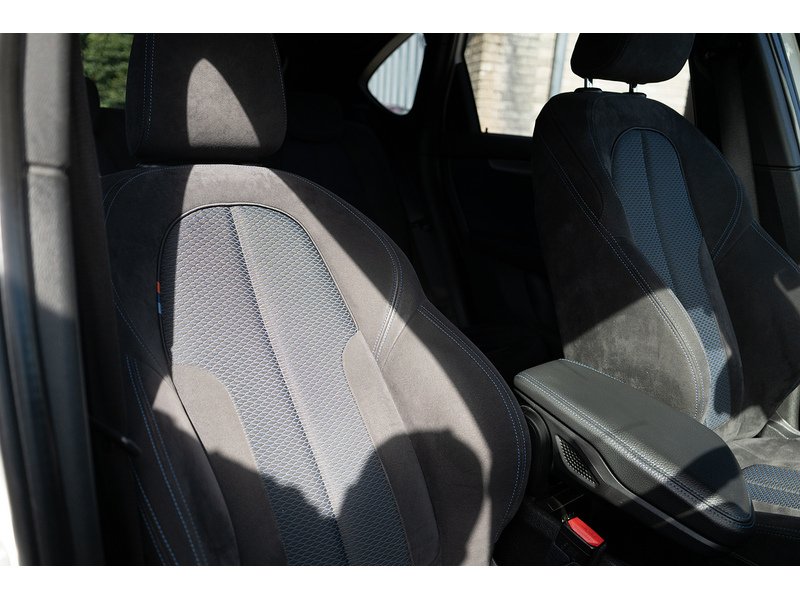 BMW 218D Luxury Active Tourer Hatchback 2.0 Automatic Diesel