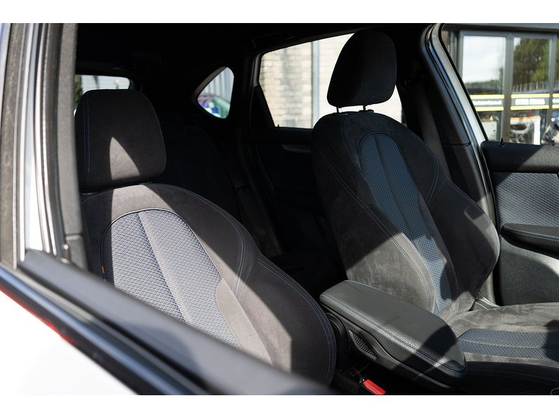 BMW 218D Luxury Active Tourer Hatchback 2.0 Automatic Diesel