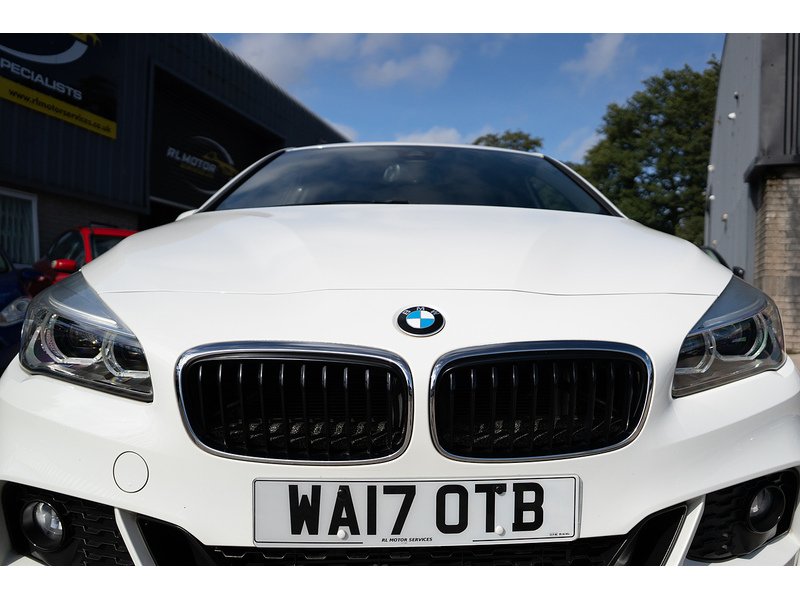 BMW 218D Luxury Active Tourer Hatchback 2.0 Automatic Diesel