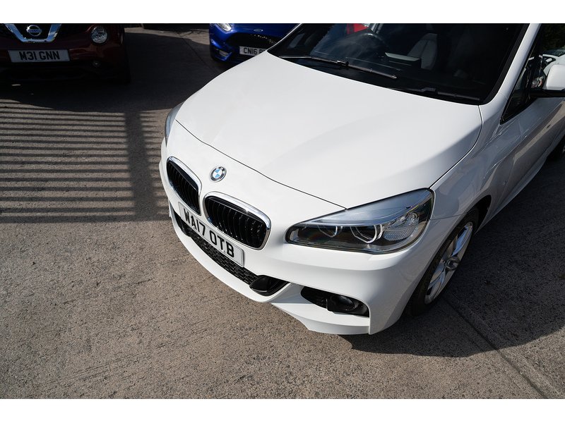 BMW 218D Luxury Active Tourer Hatchback 2.0 Automatic Diesel