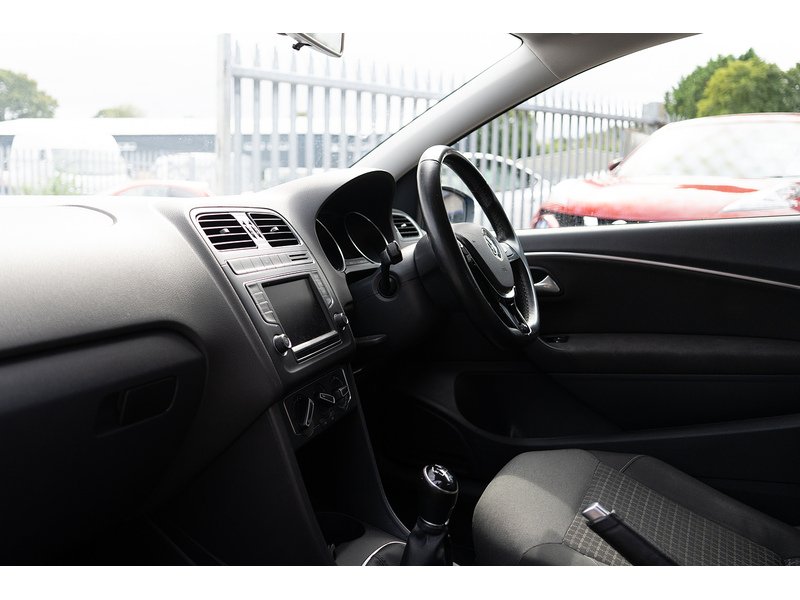 Volkswagen 1.2 TSI BlueMotion Tech SE Hatchback 3dr Petrol Manual Euro 6 (s/s) (90 ps)