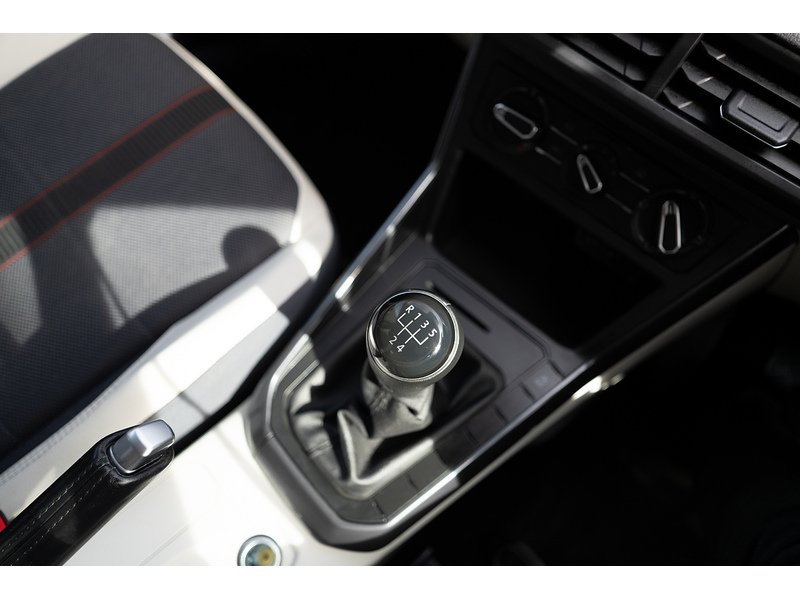 Volkswagen 1.0 EVO beats Hatchback 5dr Petrol Manual Euro 6 (s/s) (80 ps)
