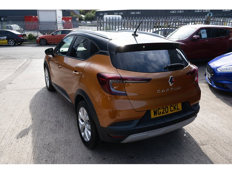 Renault 1.0 TCe Iconic SUV 5dr Petrol Manual Euro 6 (s/s) (100 ps)