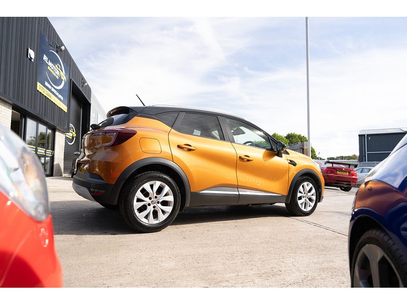 Renault 1.0 TCe Iconic SUV 5dr Petrol Manual Euro 6 (s/s) (100 ps)