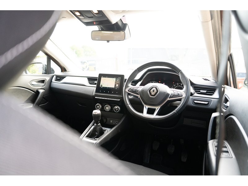 Renault 1.0 TCe Iconic SUV 5dr Petrol Manual Euro 6 (s/s) (100 ps)