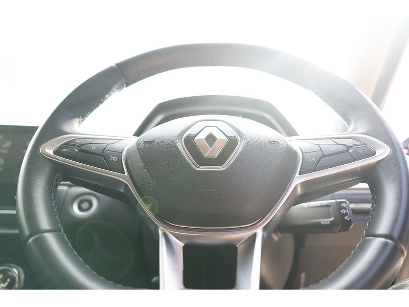 Renault 1.0 TCe Iconic SUV 5dr Petrol Manual Euro 6 (s/s) (100 ps)