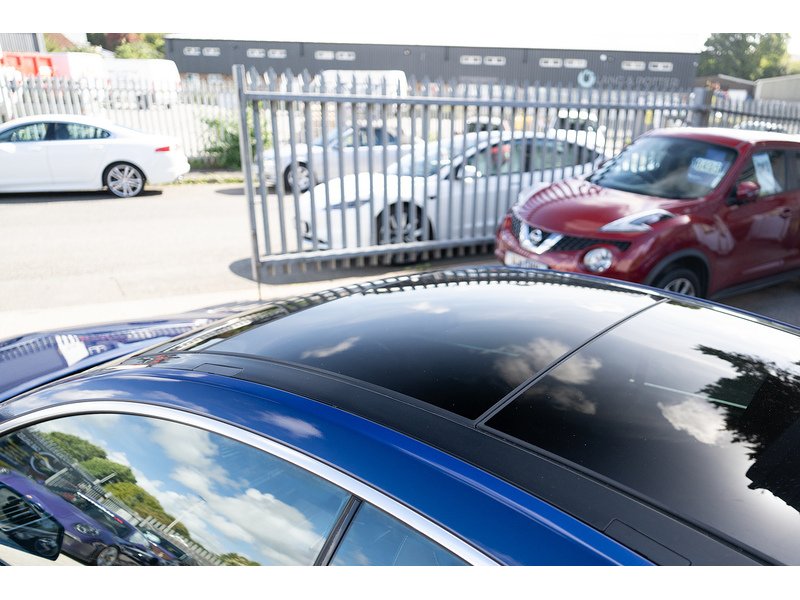 Mercedes-Benz 2.1 E220d AMG Line Edition Coupe 2dr Diesel G-Tronic+ Euro 6 (s/s) (177 ps)