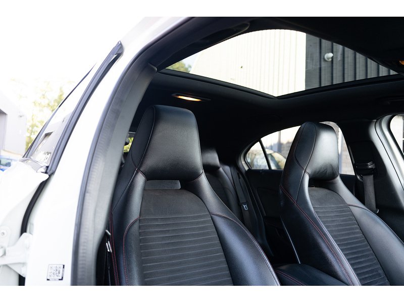 Mercedes-Benz 2.0 A250 AMG Sport Hatchback 5dr Petrol 7G-DCT 4MATIC Euro 6 (s/s) (211 ps)