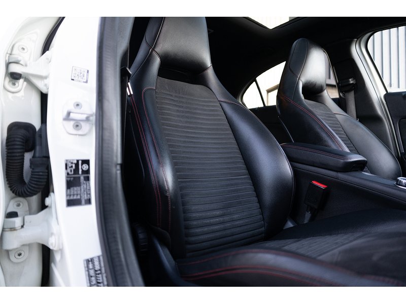 Mercedes-Benz 2.0 A250 AMG Sport Hatchback 5dr Petrol 7G-DCT 4MATIC Euro 6 (s/s) (211 ps)