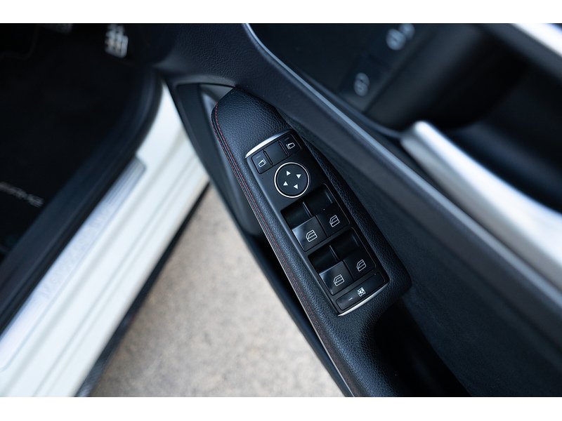 Mercedes-Benz 2.0 A250 AMG Sport Hatchback 5dr Petrol 7G-DCT 4MATIC Euro 6 (s/s) (211 ps)