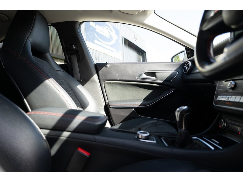 Mercedes-Benz 1.6 CLA180 AMG Line Edition Coupe 4dr Petrol Manual Euro 6 (s/s) (122 ps)