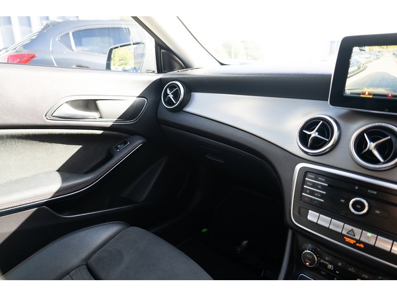 Mercedes-Benz 1.6 CLA180 AMG Line Edition Coupe 4dr Petrol Manual Euro 6 (s/s) (122 ps)