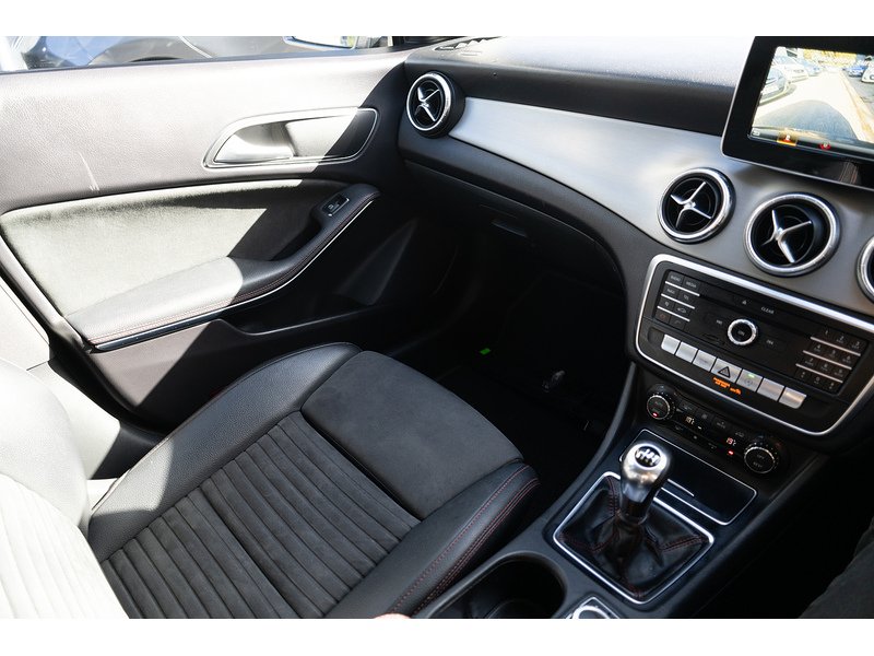 Mercedes-Benz 1.6 CLA180 AMG Line Edition Coupe 4dr Petrol Manual Euro 6 (s/s) (122 ps)