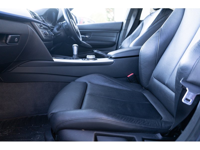 BMW 2.0 320d M Sport Saloon 4dr Diesel Manual Euro 5 (s/s) (184 ps)