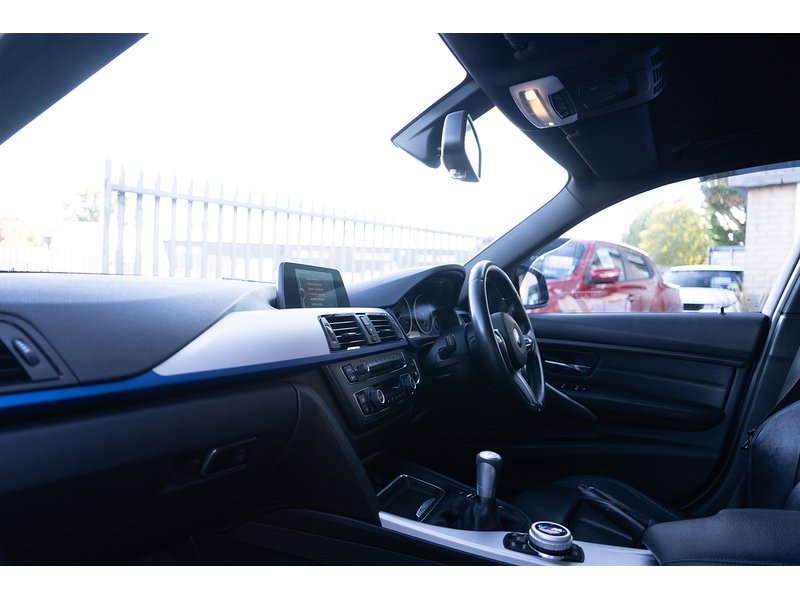 BMW 2.0 320d M Sport Saloon 4dr Diesel Manual Euro 5 (s/s) (184 ps)