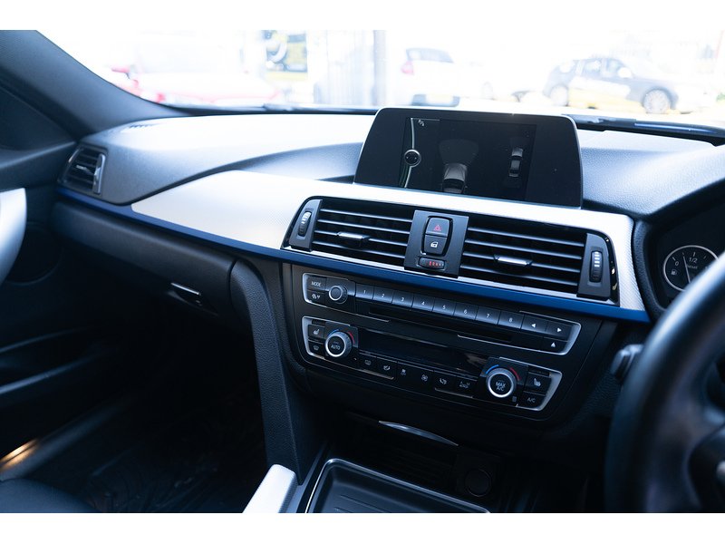 BMW 2.0 320d M Sport Saloon 4dr Diesel Manual Euro 5 (s/s) (184 ps)