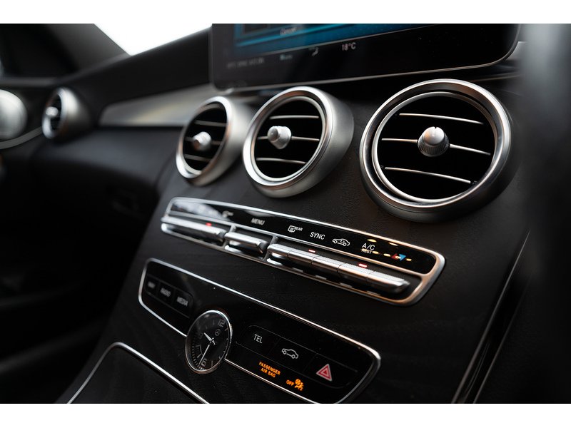 Mercedes-Benz C220d AMG Line 2.0 5dr Estate Automatic Diesel