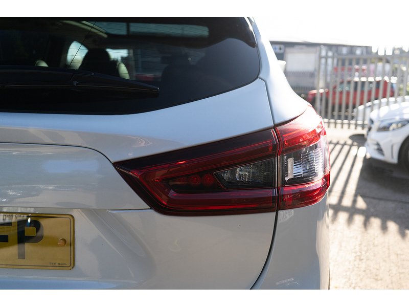 Nissan 1.5 dCi Tekna SUV 5dr Diesel Manual Euro 6 (s/s) (115 ps)