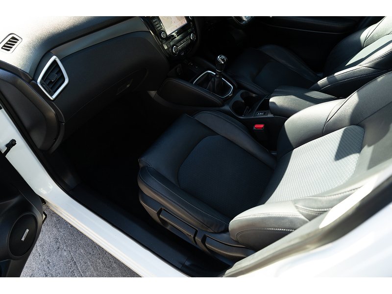 Nissan 1.5 dCi Tekna SUV 5dr Diesel Manual Euro 6 (s/s) (115 ps)