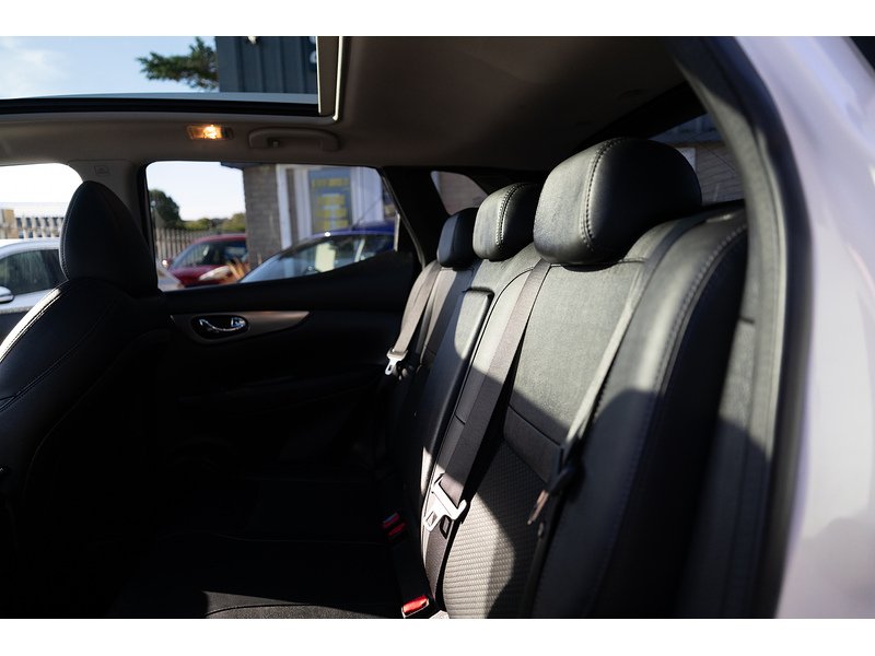 Nissan 1.5 dCi Tekna SUV 5dr Diesel Manual Euro 6 (s/s) (115 ps)