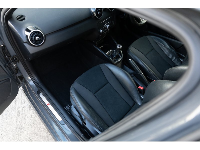 Audi 1.6 TDI S line Sportback 5dr Diesel Manual Euro 6 (s/s) (116 ps)