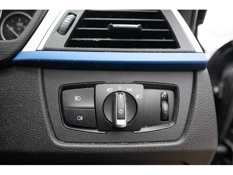 BMW 3.0 335d M Sport Saloon 4dr Diesel Auto xDrive Euro 6 (s/s) (313 ps)