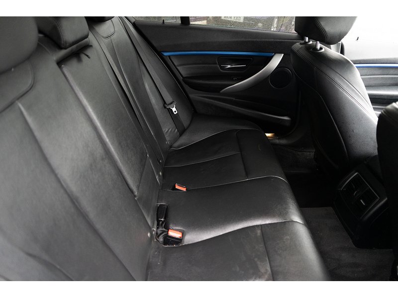 BMW 3.0 335d M Sport Saloon 4dr Diesel Auto xDrive Euro 6 (s/s) (313 ps)