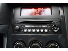 1.6 e-HDi Active SUV 5dr Diesel EGC Euro 5 (s/s) (115 ps)