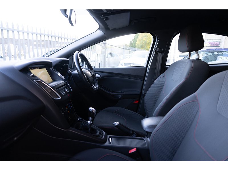 Ford 1.0T EcoBoost ST-Line Hatchback 5dr Petrol Manual Euro 6 (s/s) (140 ps)