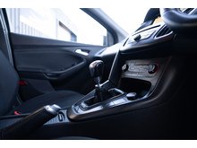 1.0T EcoBoost ST-Line Hatchback 5dr Petrol Manual Euro 6 (s/s) (140 ps)