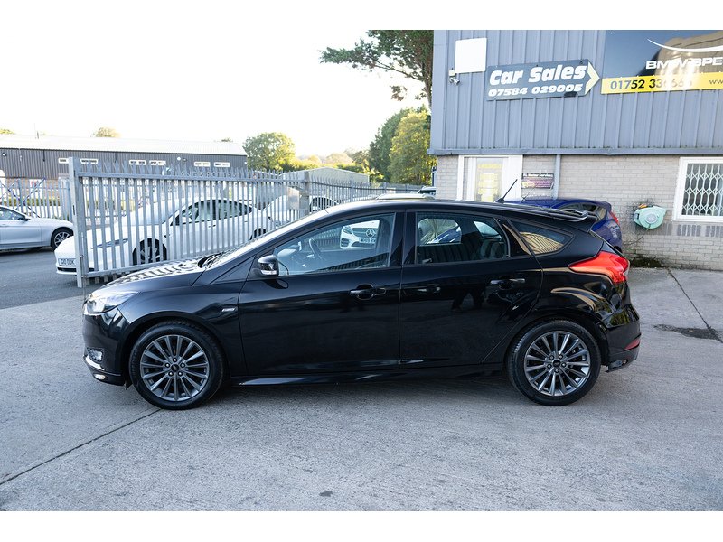 Ford 1.0T EcoBoost ST-Line Hatchback 5dr Petrol Manual Euro 6 (s/s) (140 ps)