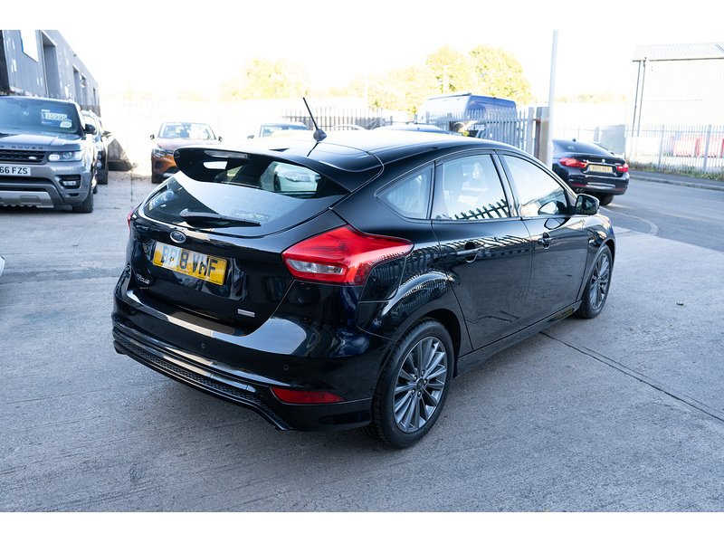 Ford 1.0T EcoBoost ST-Line Hatchback 5dr Petrol Manual Euro 6 (s/s) (140 ps)