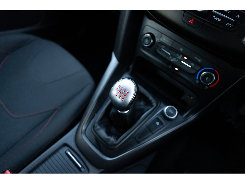 Ford 1.0T EcoBoost ST-Line Hatchback 5dr Petrol Manual Euro 6 (s/s) (140 ps)