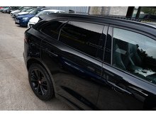 2.0 P250i R-Dynamic Black SUV 5dr Petrol Auto AWD Euro 6 (s/s) (250 ps)