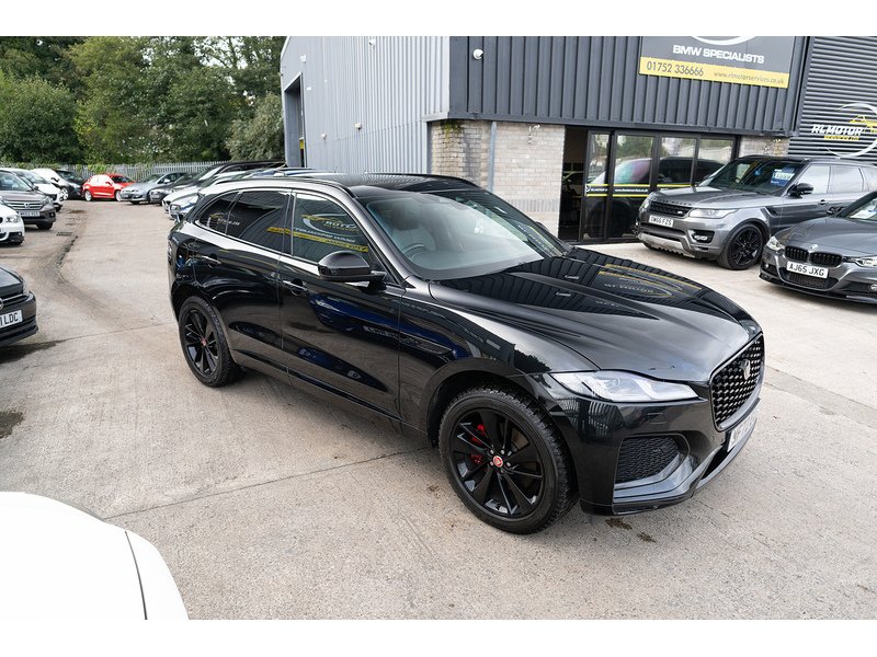 Jaguar 2.0 P250i R-Dynamic Black SUV 5dr Petrol Auto AWD Euro 6 (s/s) (250 ps)