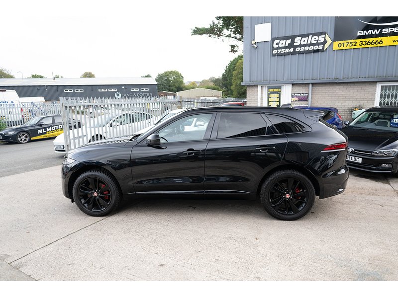 Jaguar 2.0 P250i R-Dynamic Black SUV 5dr Petrol Auto AWD Euro 6 (s/s) (250 ps)