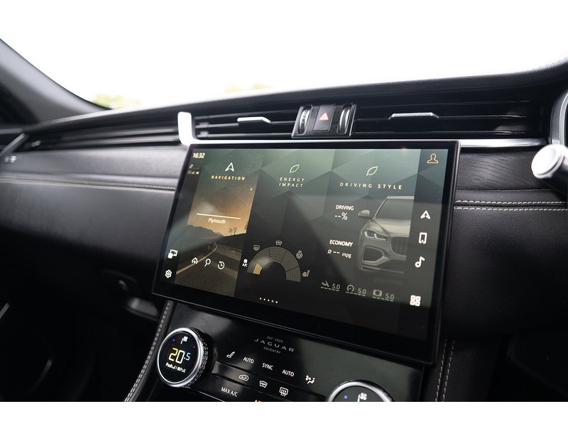 Jaguar 2.0 P250i R-Dynamic Black SUV 5dr Petrol Auto AWD Euro 6 (s/s) (250 ps)