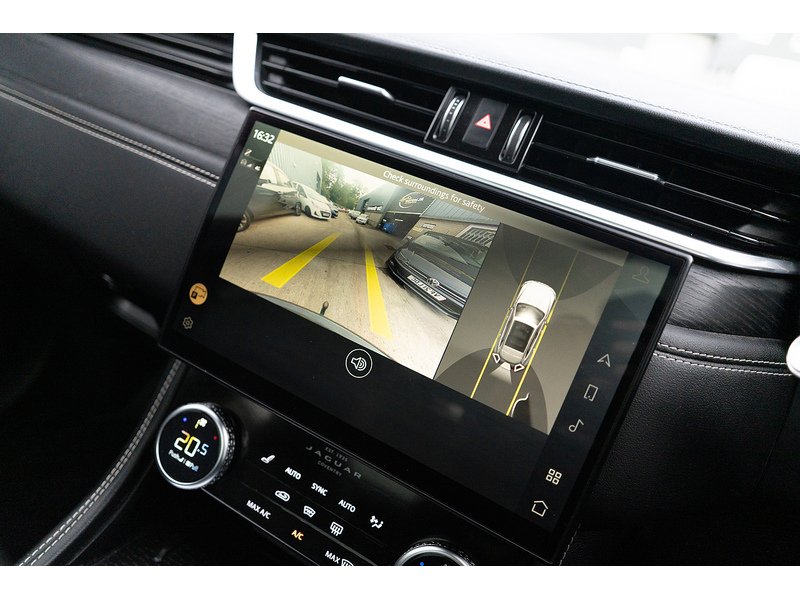 Jaguar 2.0 P250i R-Dynamic Black SUV 5dr Petrol Auto AWD Euro 6 (s/s) (250 ps)