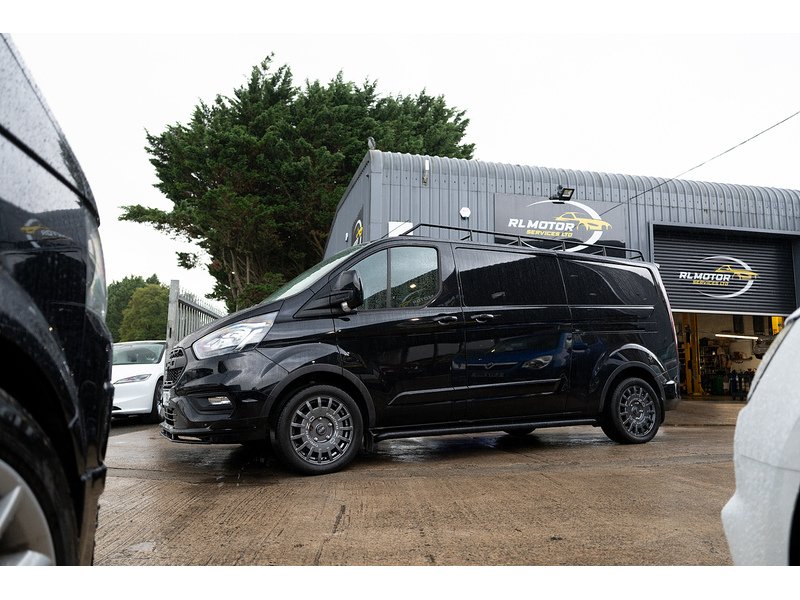 Ford 2.0 300 EcoBlue Limited Panel Van 5dr Diesel Manual L2 H1 Euro 6 (s/s) (170 ps)