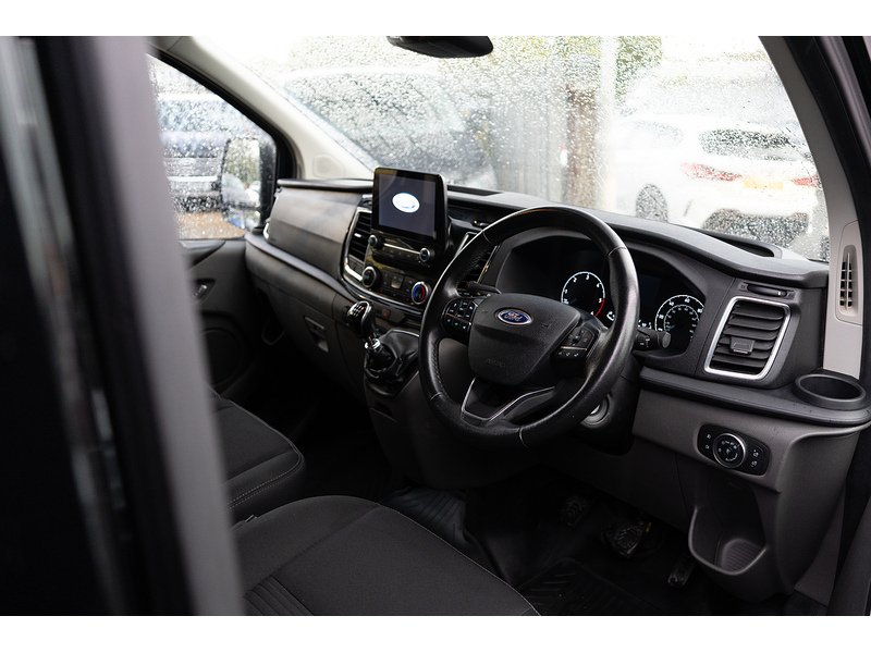 Ford 2.0 300 EcoBlue Limited Panel Van 5dr Diesel Manual L2 H1 Euro 6 (s/s) (170 ps)