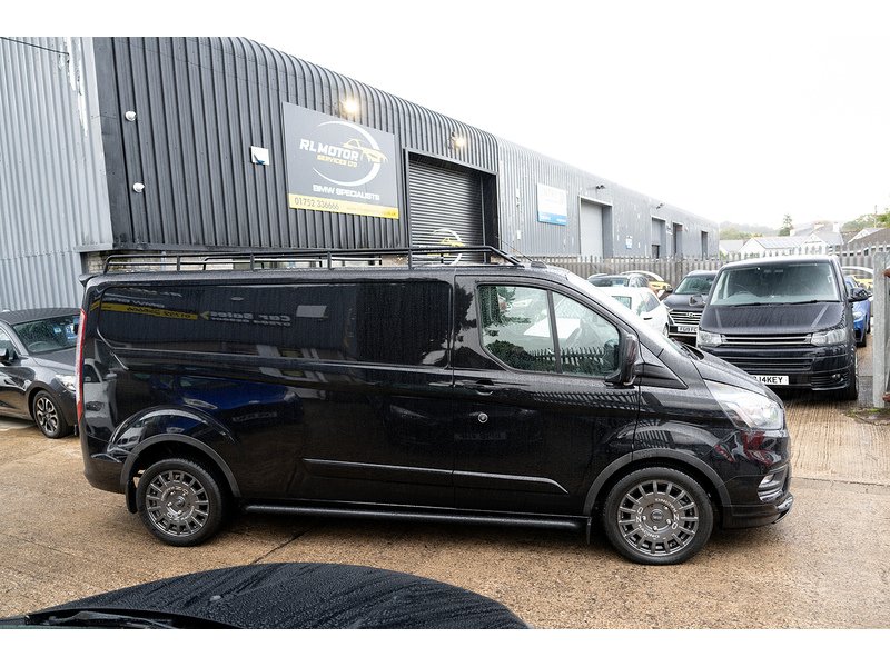 Ford 2.0 300 EcoBlue Limited Panel Van 5dr Diesel Manual L2 H1 Euro 6 (s/s) (170 ps)