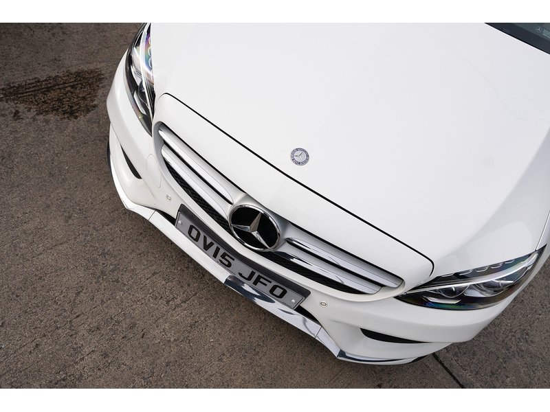 Mercedes-Benz 2.1 C300dh BlueTEC AMG Line Saloon 4dr Diesel Hybrid G-Tronic+ Euro 6 (s/s) (231 ps)